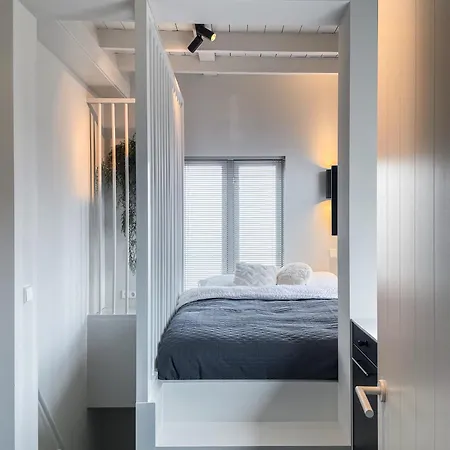 Petit Designstudio In Het Centrum * Zandvoort